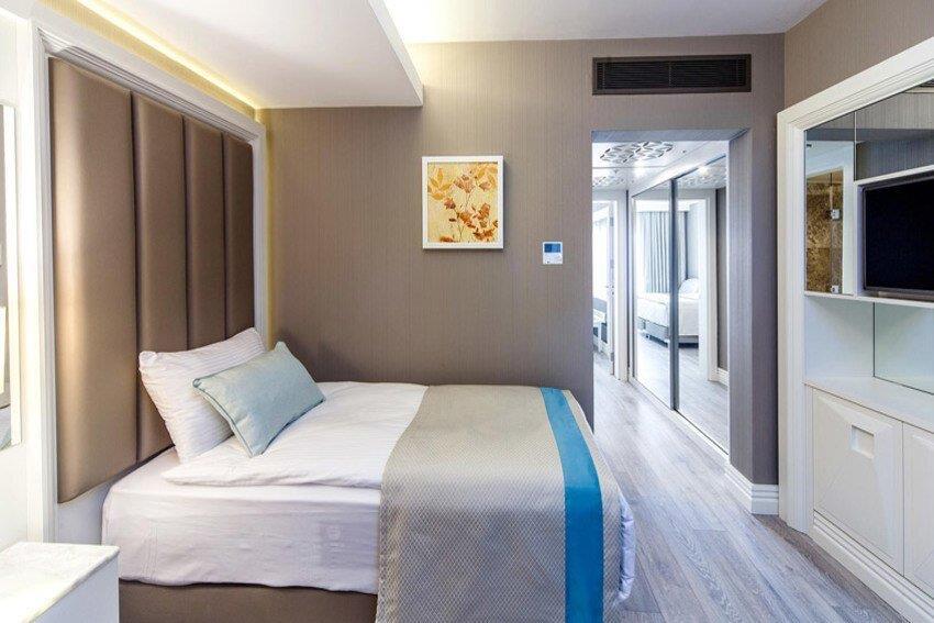 Wome Deluxe Hotel — 4