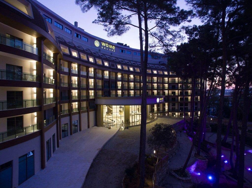 Wome Deluxe Hotel