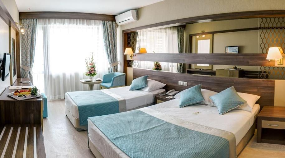 Adin Beach Hotel — 3