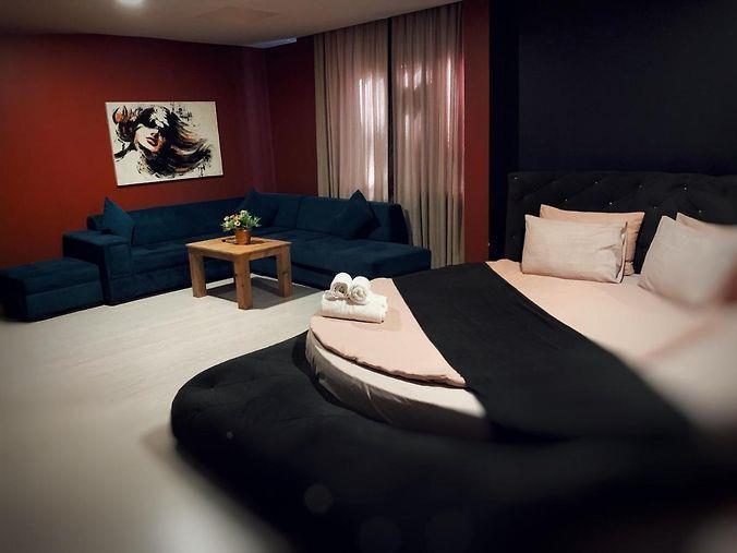 Park 12 Apart Hotel — 9