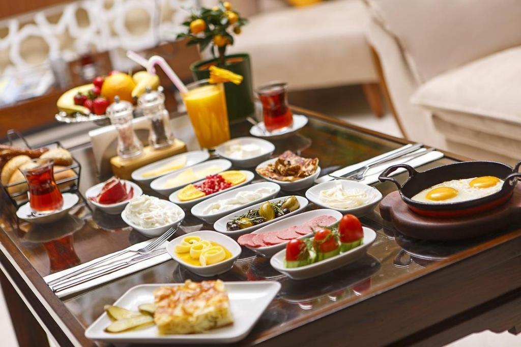 Royal Sweet Hotel — 1