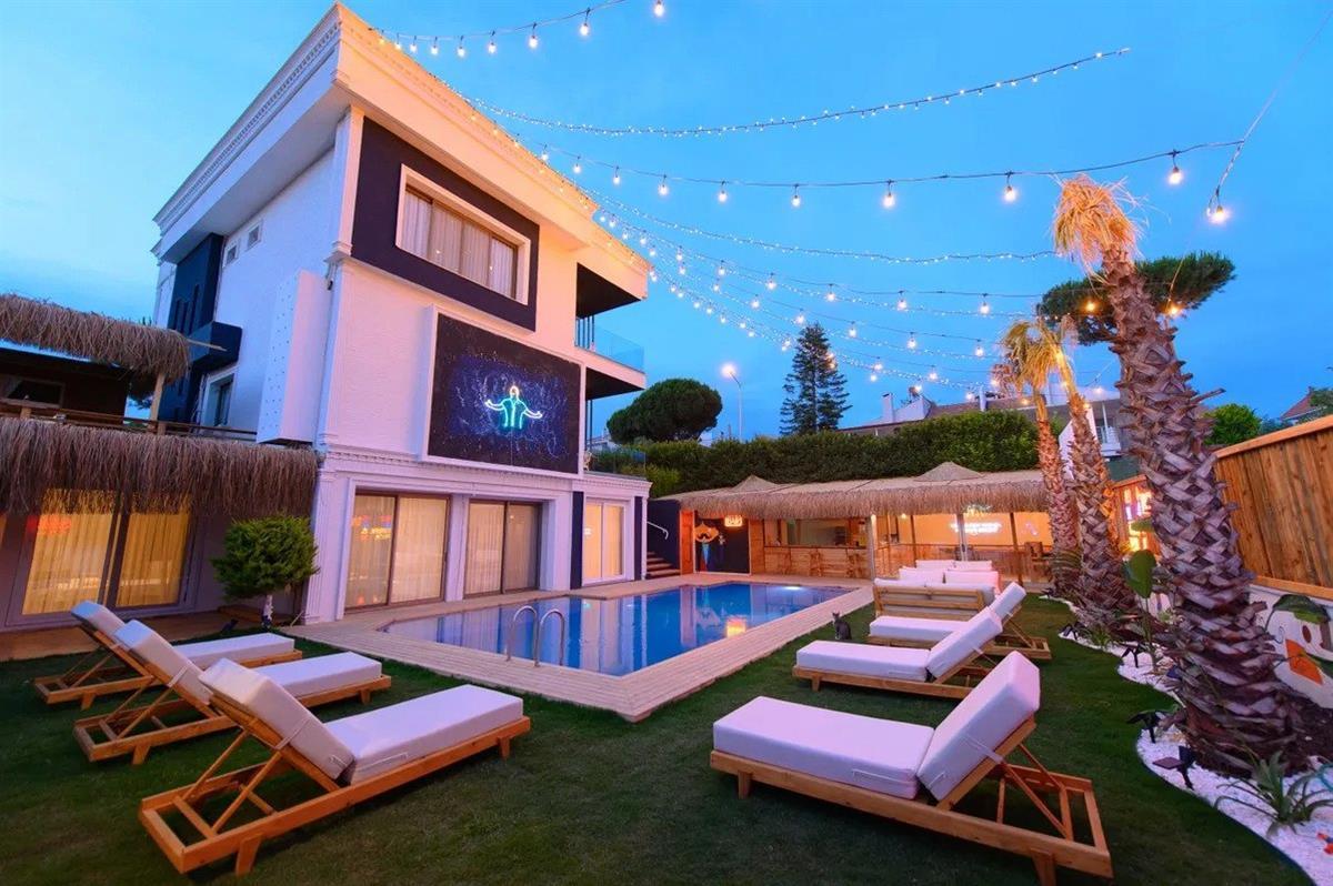 Ceku Otel — 7