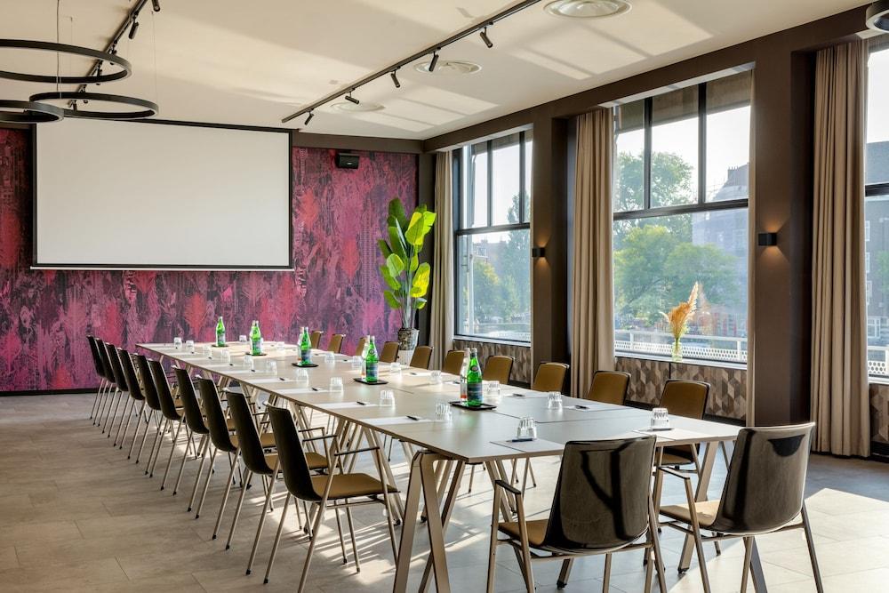 Apollo Hotel Amsterdam, a Tribute Portfolio Hotel — 8