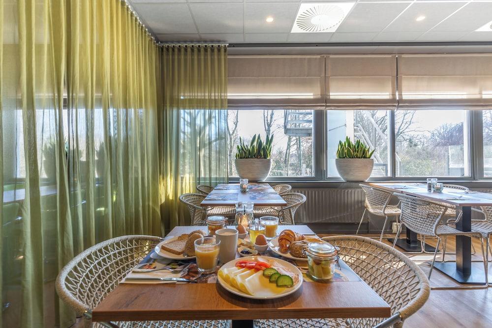 Amrath Airport Hotel Rotterdam — 6