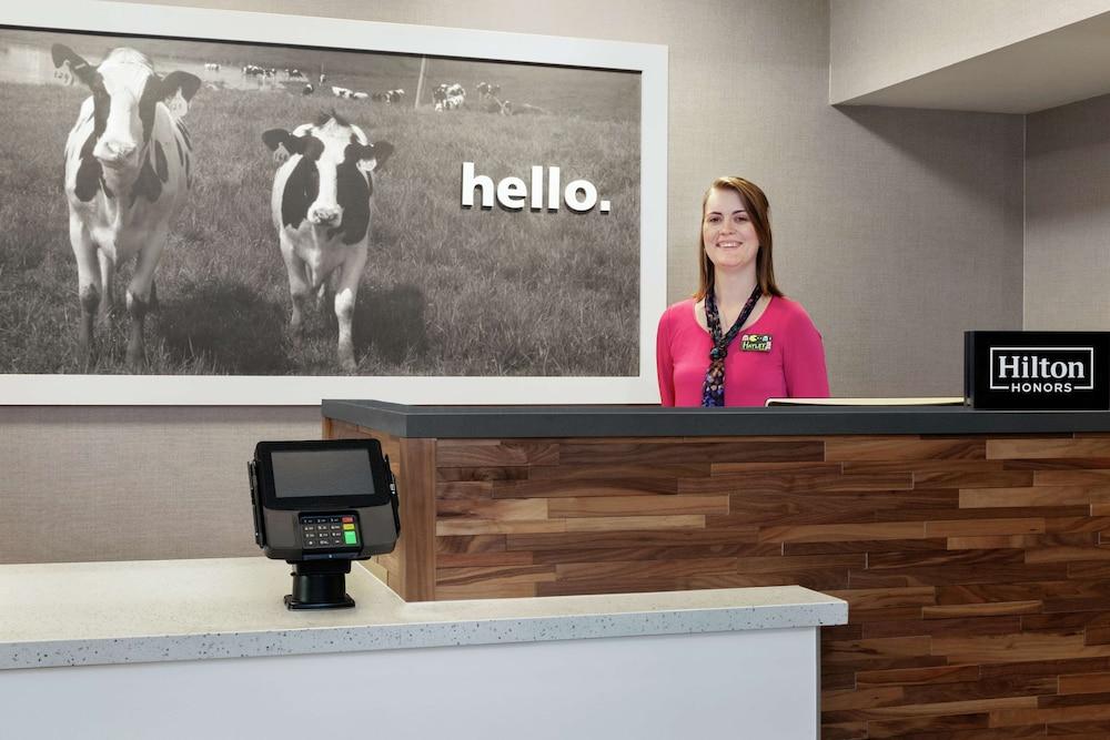 Hampton Inn Tracy — 4