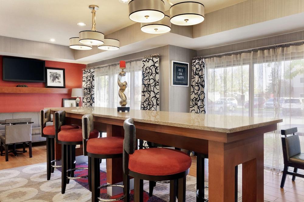 Hampton Inn Tracy — 3