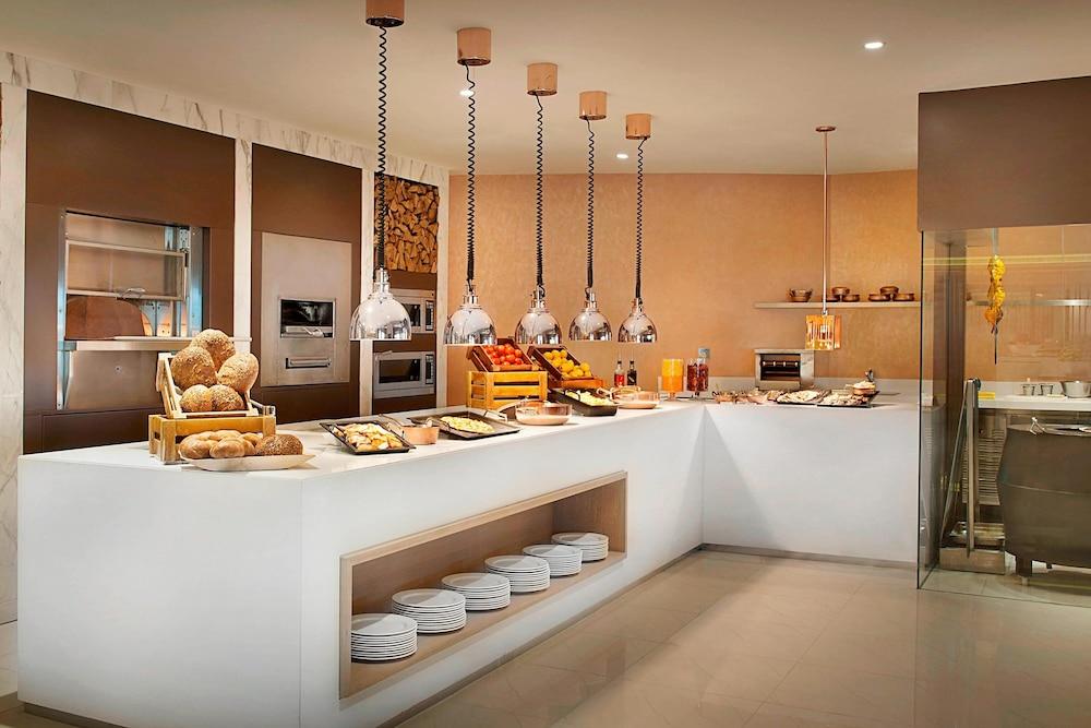 Al Habtoor Grand Resort, Autograph Collection® — 9