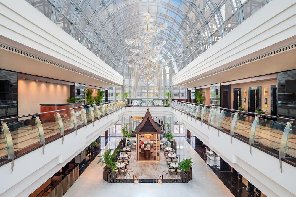 Dusit Thani Dubai — 2