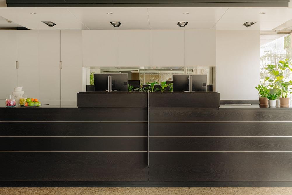 Crown Hotel Eindhoven Centre — 9