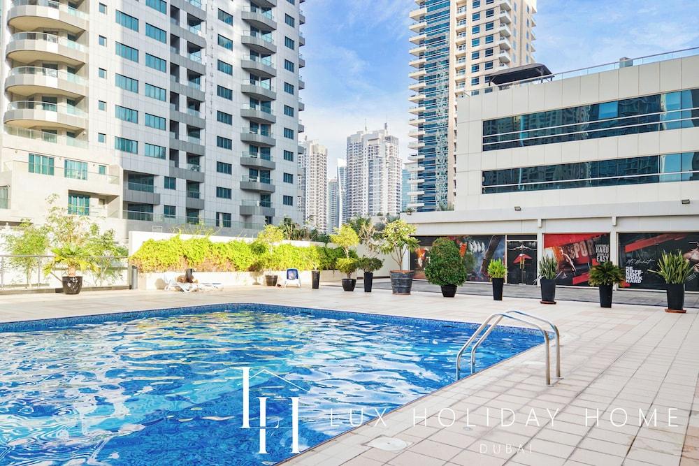 LUX The Marina View Suite 1 — 3