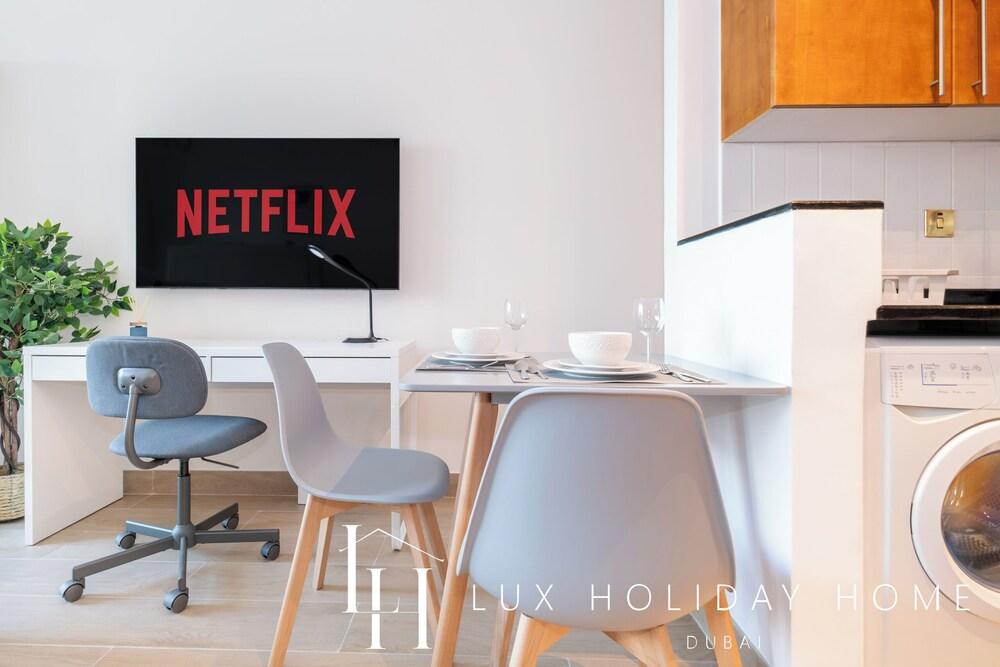 LUX The Marina View Suite 1 — 8
