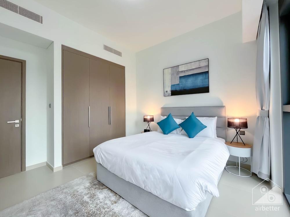 Luxurious 1B With Breathtaking Views Downtown — 10