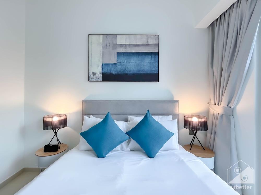 Luxurious 1B With Breathtaking Views Downtown — 7