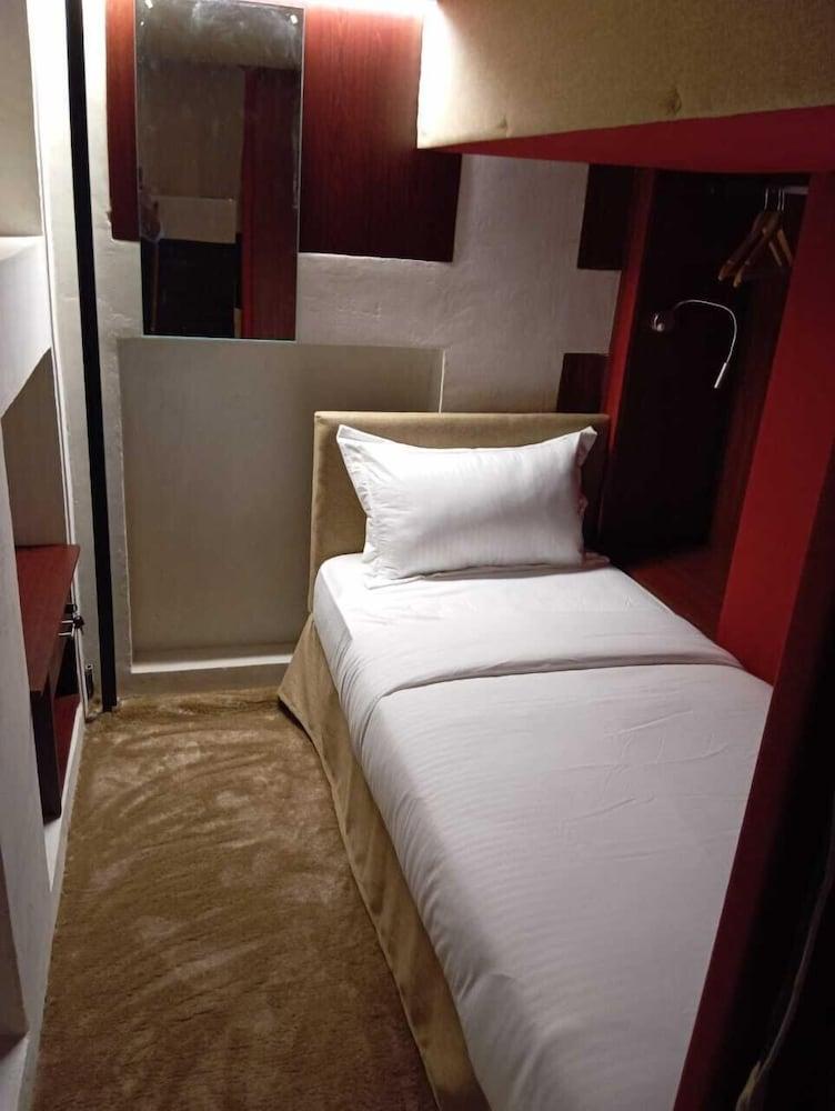 Hyba Pod Hostel & Hotel — 8