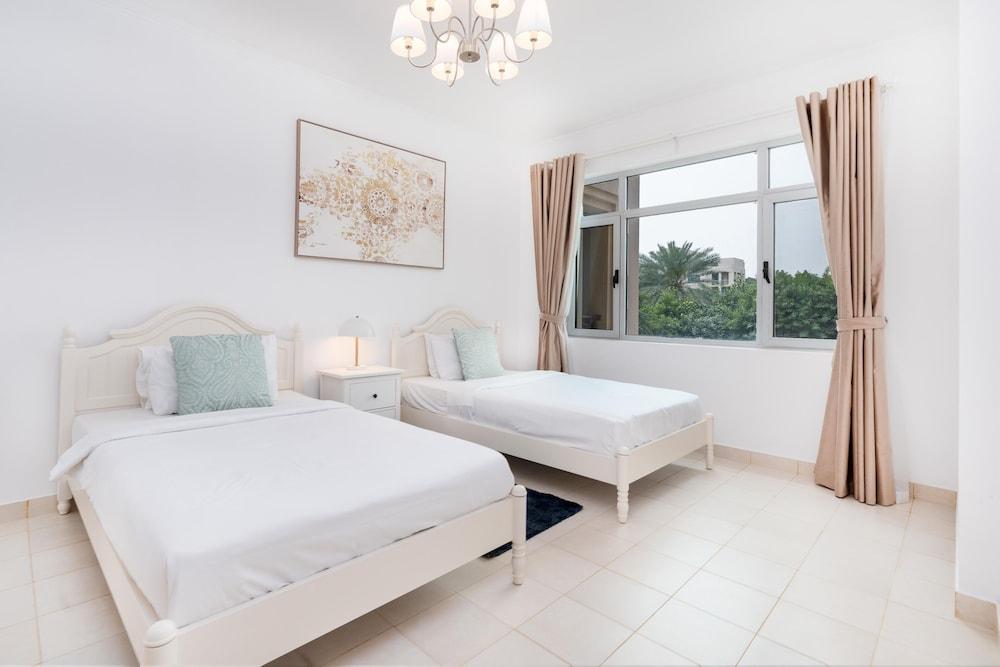 Lux BnB Greens & Views Lake View — 1