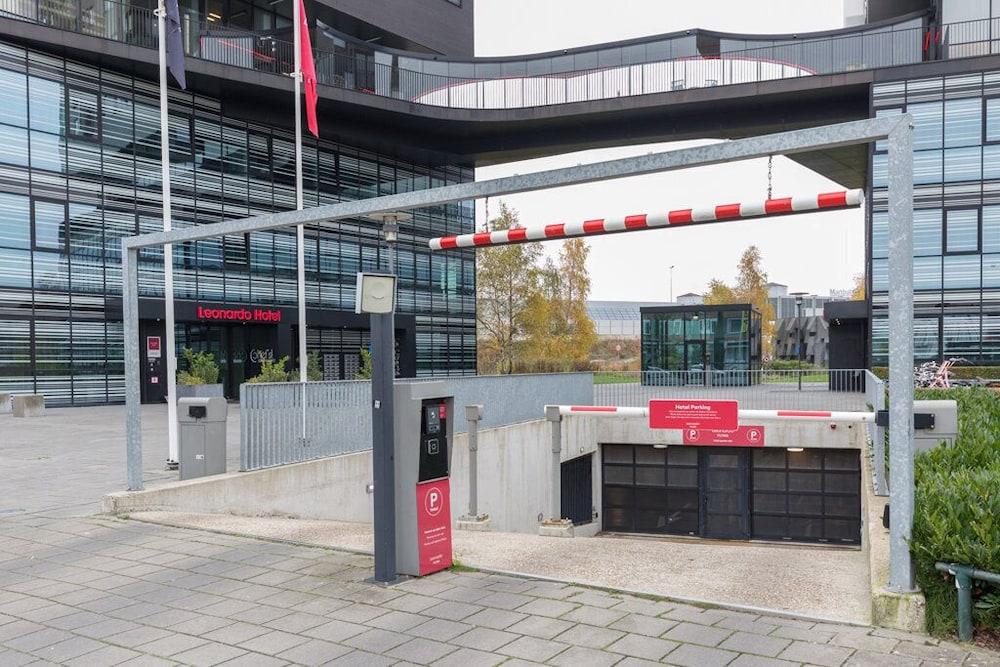 Leonardo Hotel Groningen — 1