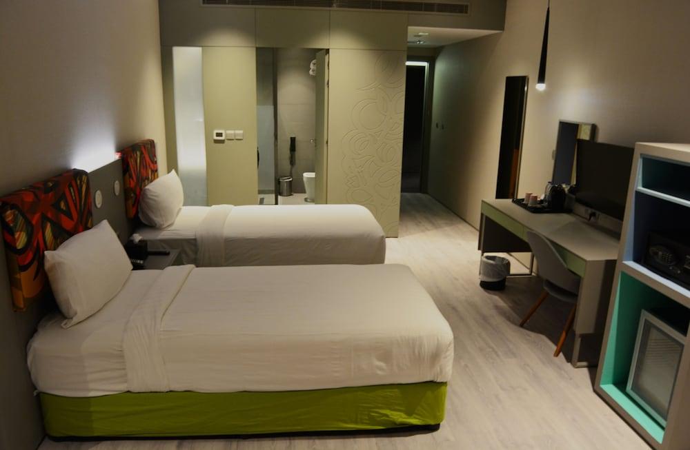 ibis Styles Dubai Jumeira — 3