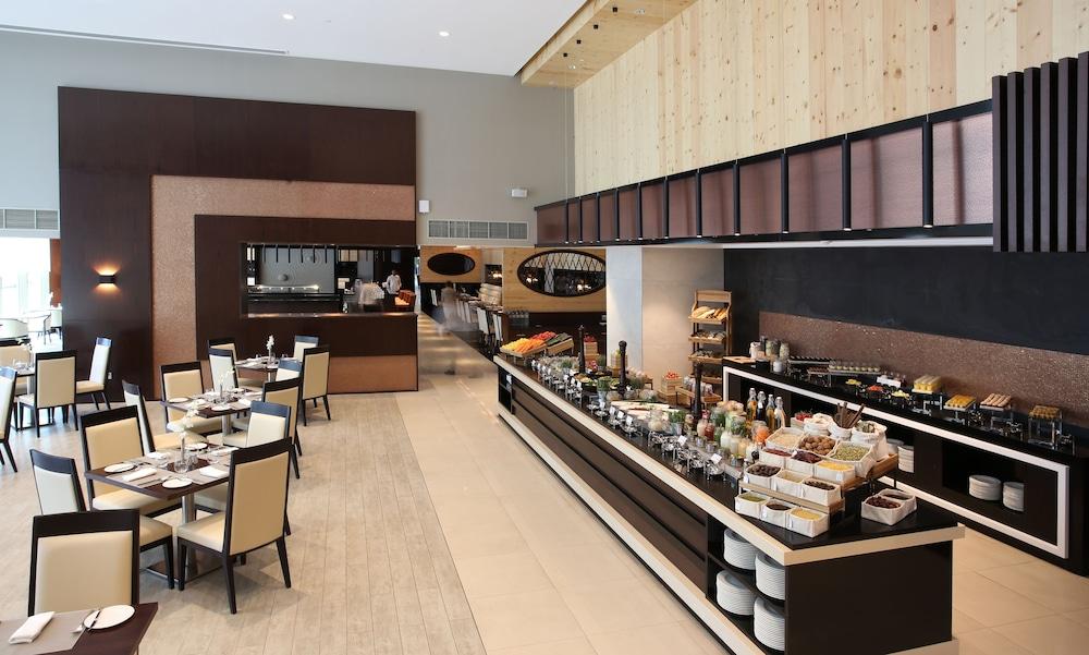 Metropolitan Hotel Dubai — 7