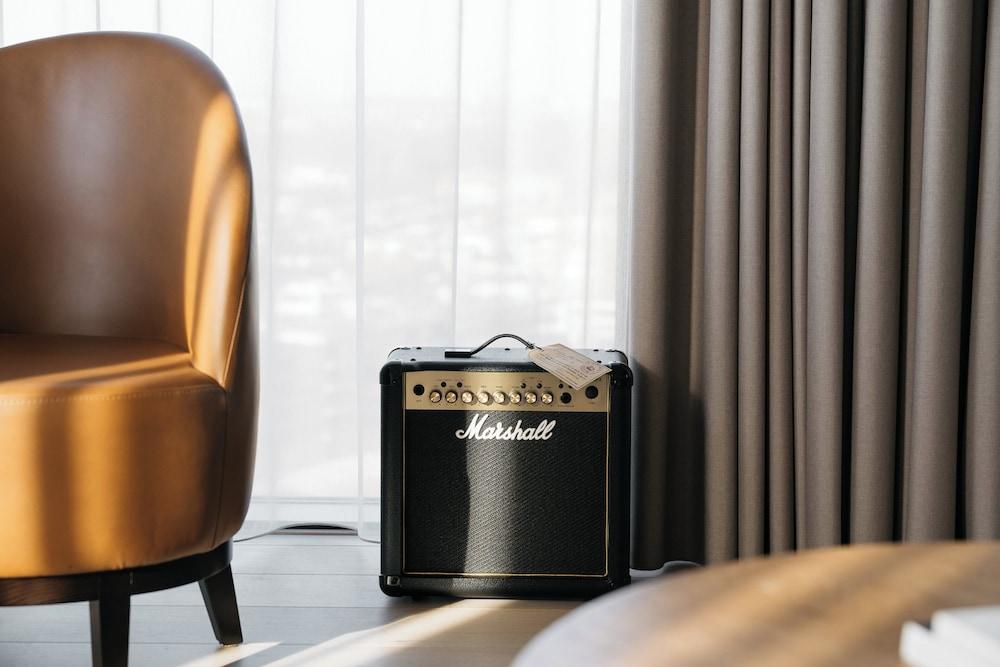 Ruby Emma Hotel Amsterdam — 3