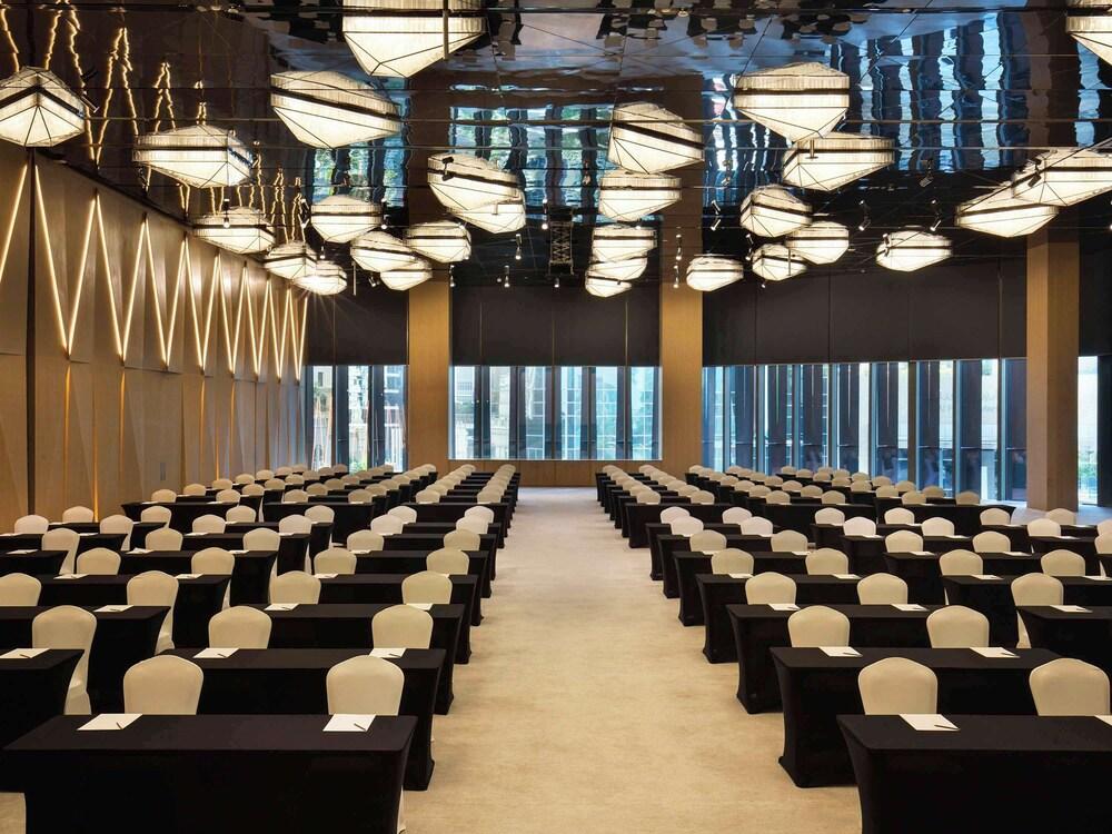 Rixos Premium Dubai JBR — 10