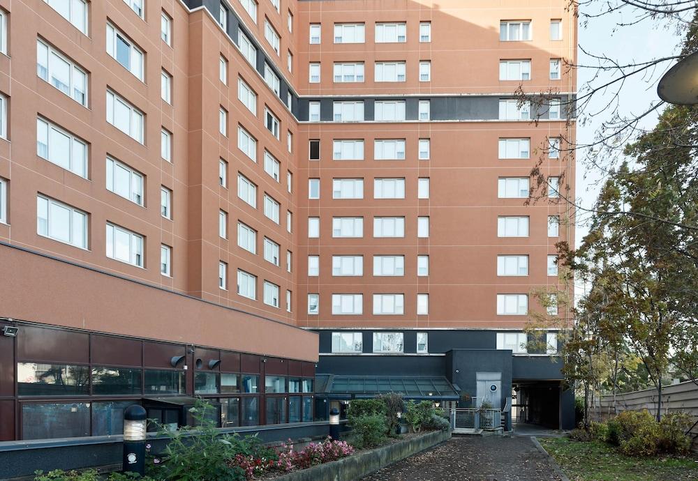 B&B HOTEL Paris Nord 18ème — 7