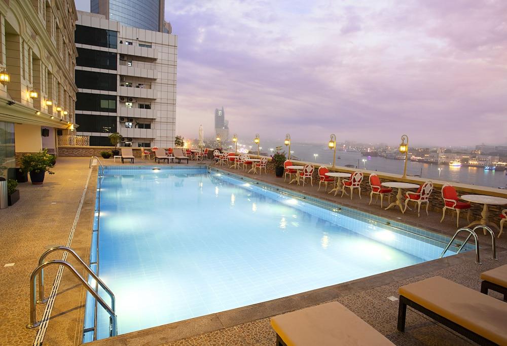 Carlton Tower Hotel — 4