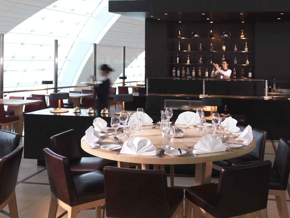 Dubai International Hotel, Dubai Airport — 7