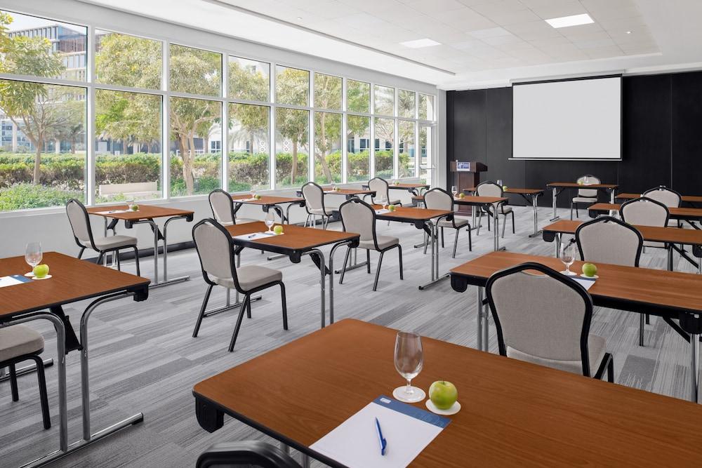 Holiday Inn Express Dubai, Internet City, an IHG Hotel — 7