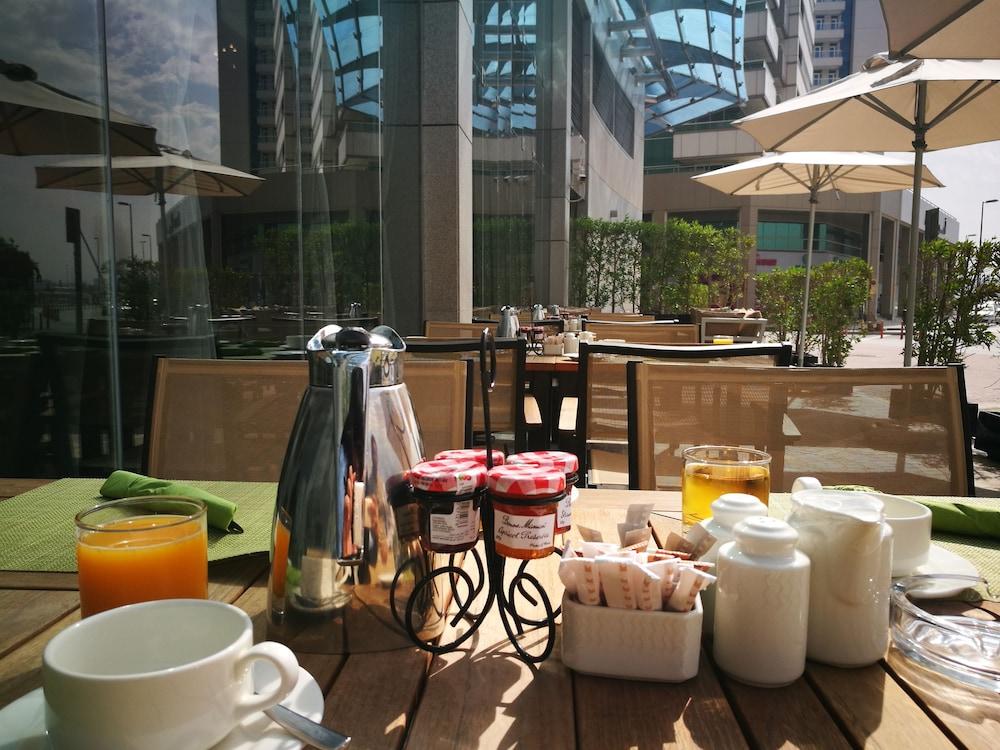Copthorne Hotel Dubai — 6