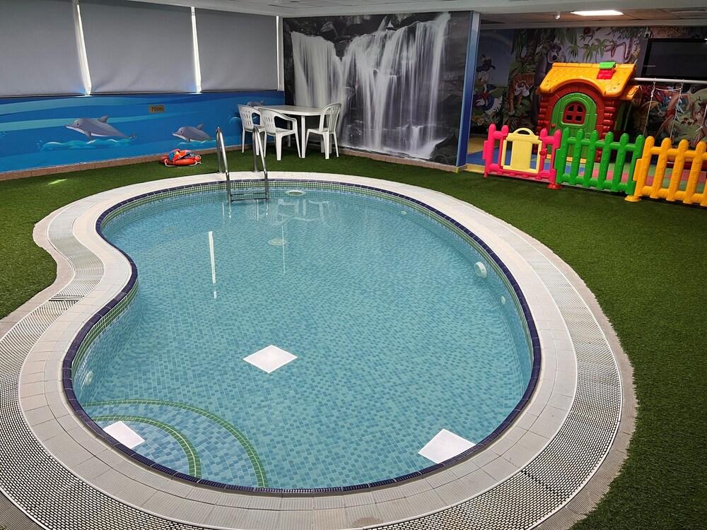 Sharjah Hotel Apartments - الشارقة — 4