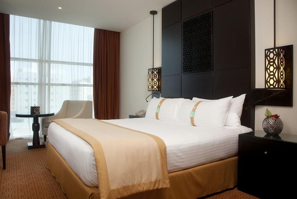 Holiday Inn Dubai - Al Barsha, an IHG Hotel — 3