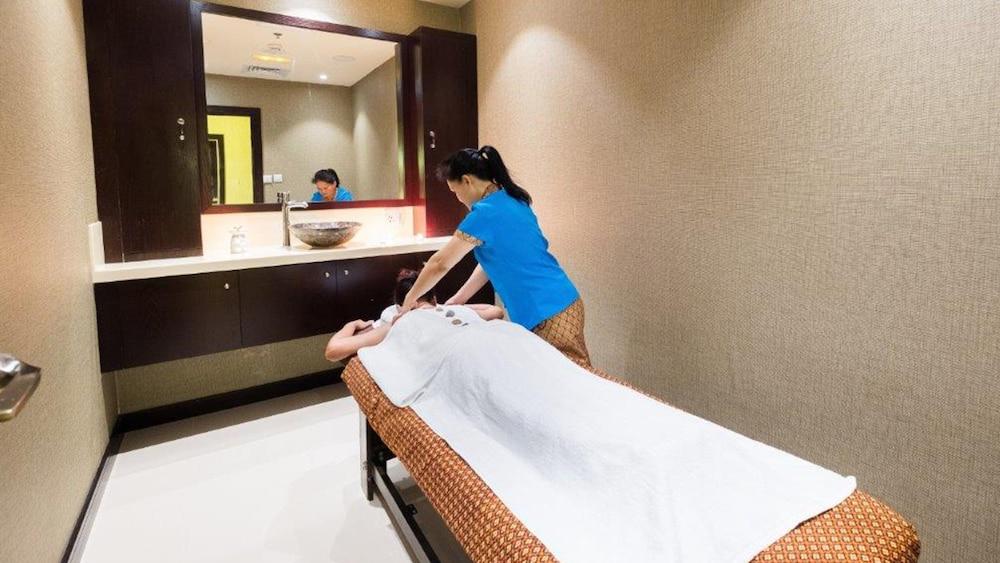 Holiday Inn Dubai - Al Barsha, an IHG Hotel — 6