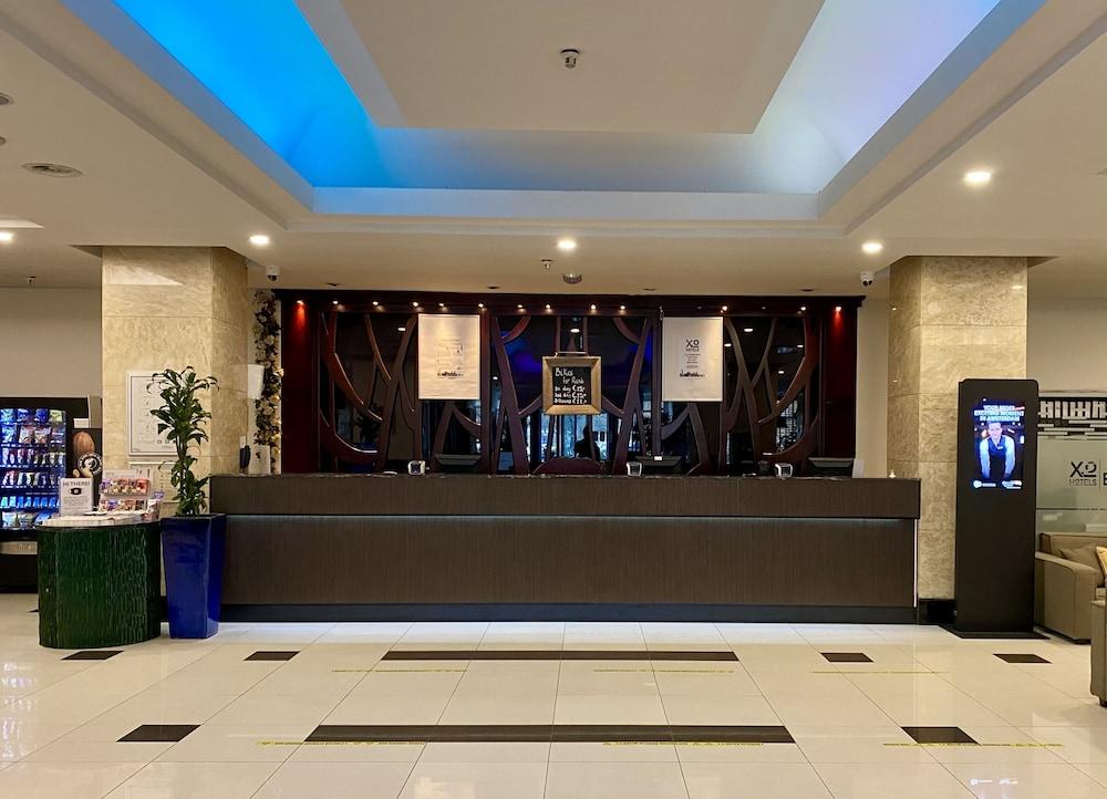 XO Hotels Blue Tower — 1