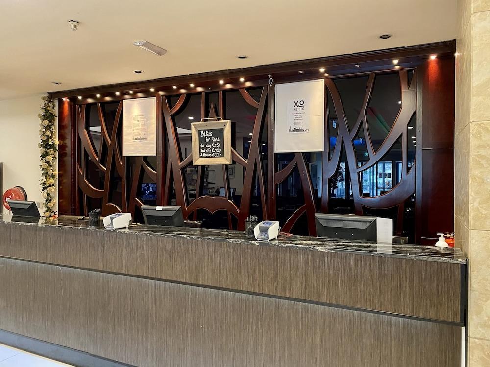 XO Hotels Blue Tower — 8
