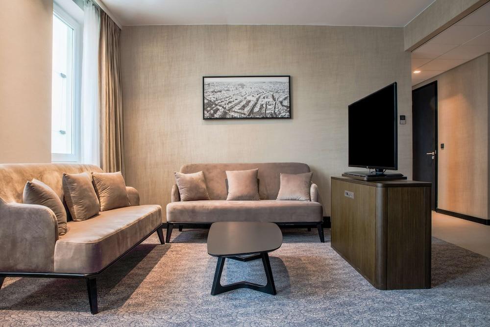 Radisson Hotel & Suites Amsterdam South — 3