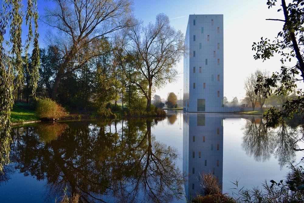 Radisson Hotel & Suites Amsterdam South — 9