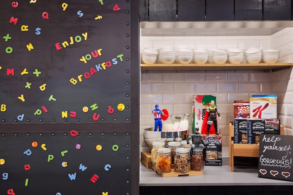 Moxy Amsterdam Houthavens — 8