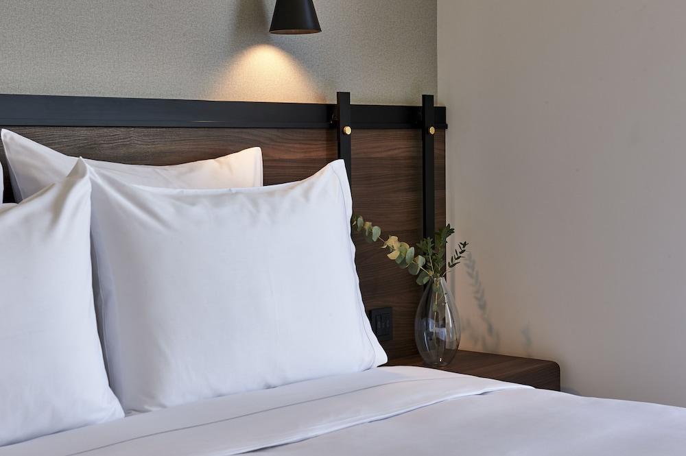FORM Hotel Al Jadaf, Dubai, a Member of Design Hotels — 3