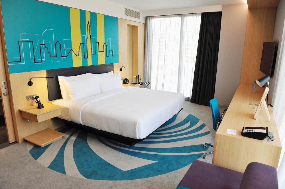 Aloft Dubai Creek — 3