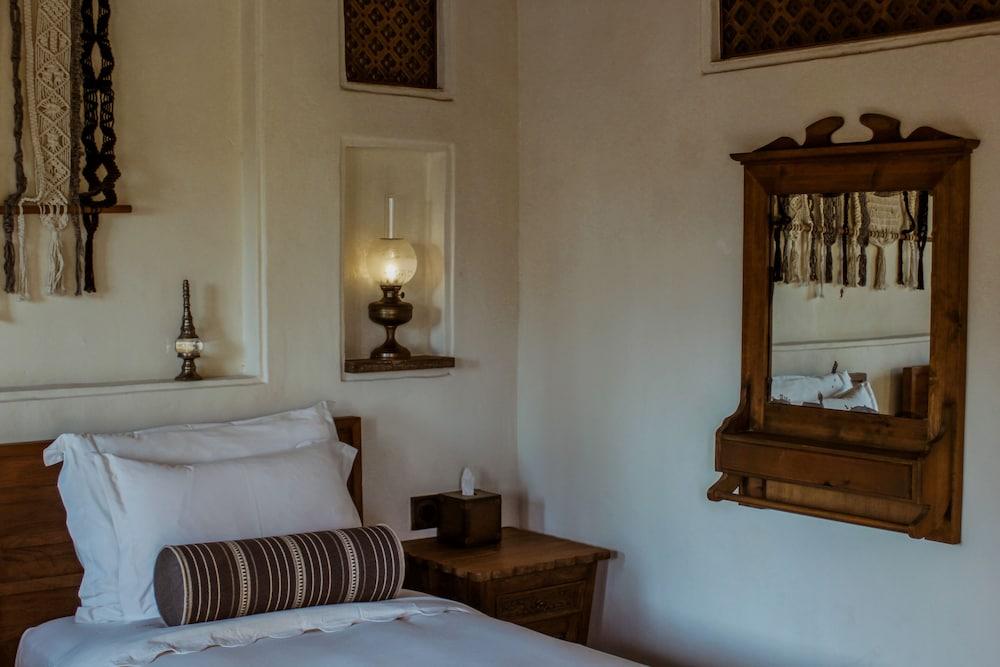 Al Seef Heritage Hotel Dubai, Curio Collection by Hilton — 3