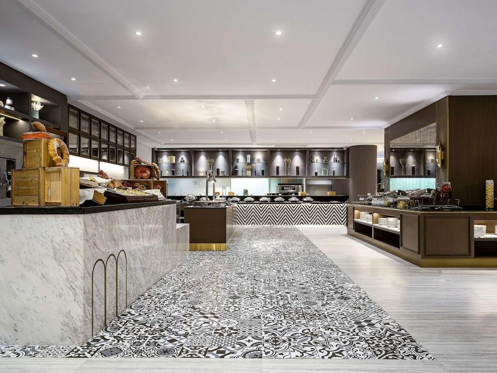 Sofitel Dubai Jumeirah Beach — 6