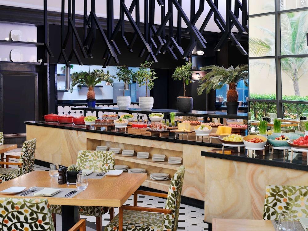 Mövenpick Hotel Jumeirah Beach — 8