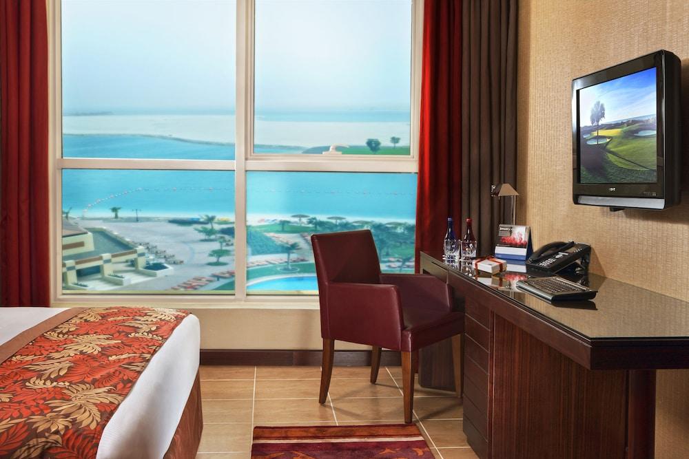 Khalidiya Palace Rayhaan by Rotana — 3