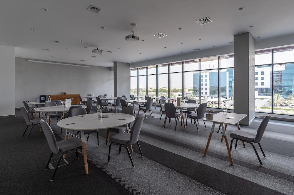 Studio One Hotel — 8