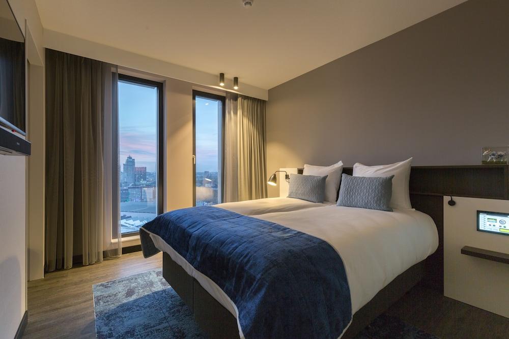 Postillion Hotel Amsterdam — 3