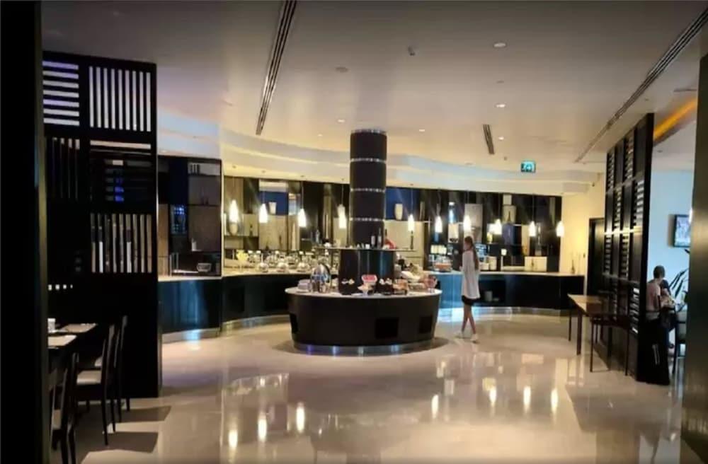 Holiday Inn Express Dubai Airport, an IHG Hotel — 7