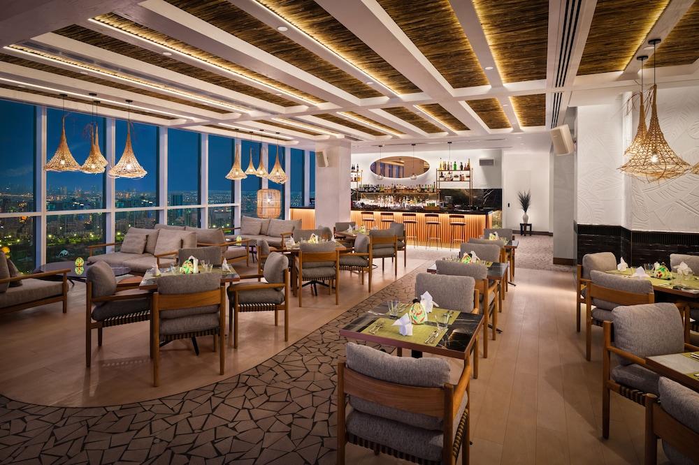 Taj Jumeirah Lakes Towers — 7