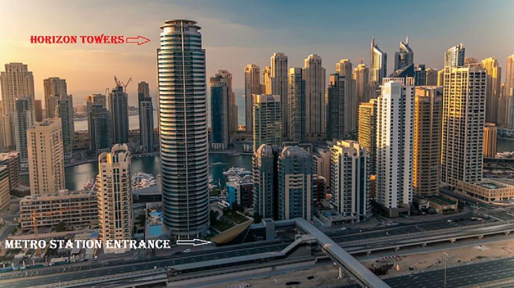 Luxury 4BR Apartment in Horizon Towers — 5