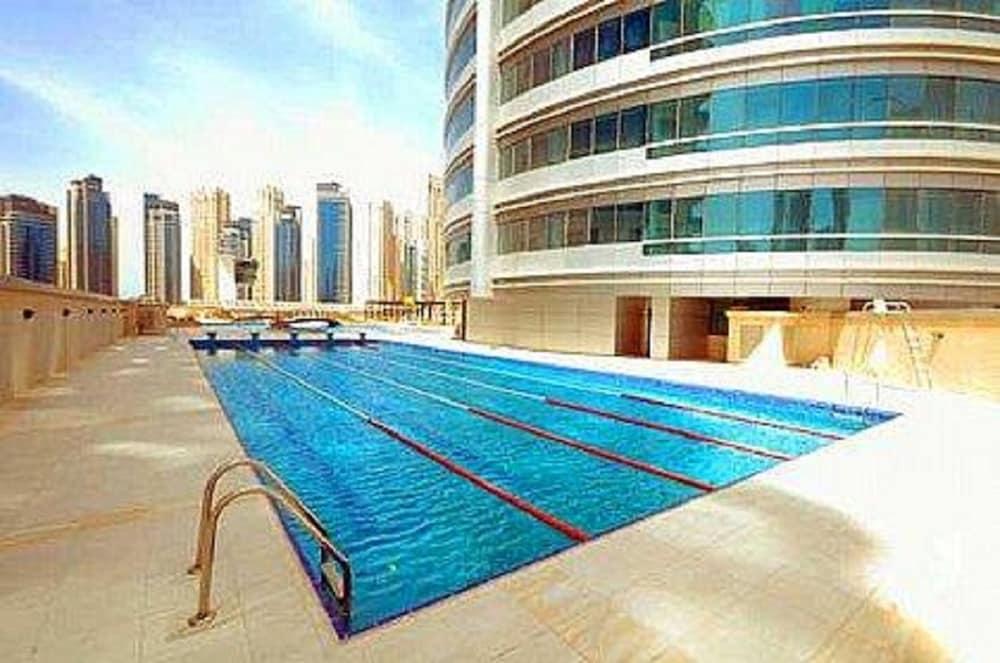 Luxury 4BR Apartment in Horizon Towers — 3