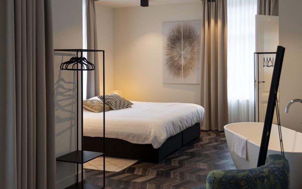 Boutique Hotel WesterVilla — 10